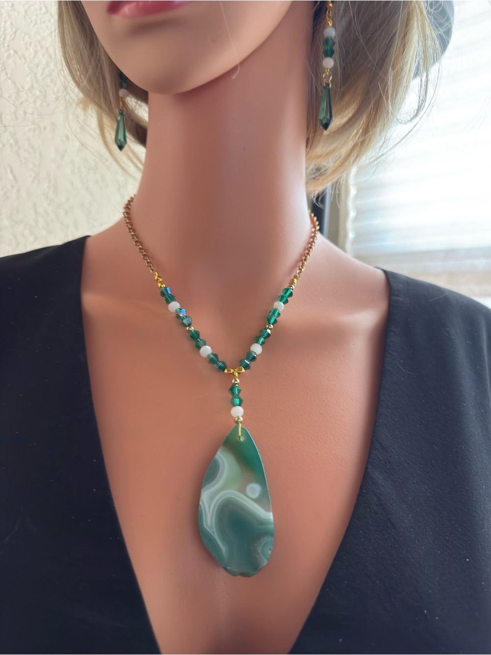 Green Agate Teardrop Pendant Necklace with matching bracelet and earrings